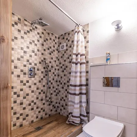 Apartment Family Tree Liptovsky Mikulas